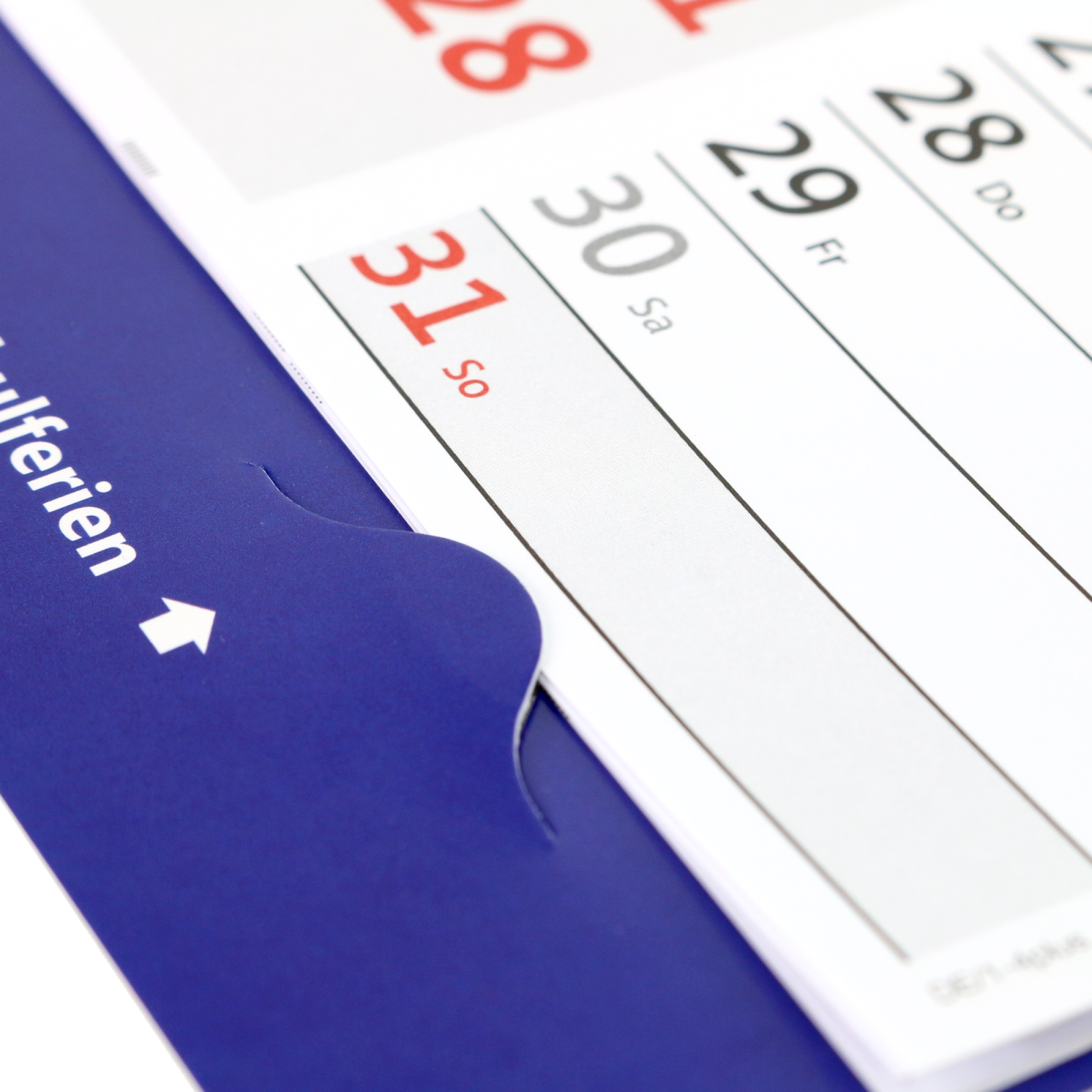 4-Monatskalender 2027 mit Jahresübersicht 2027 im Royal Blue Design