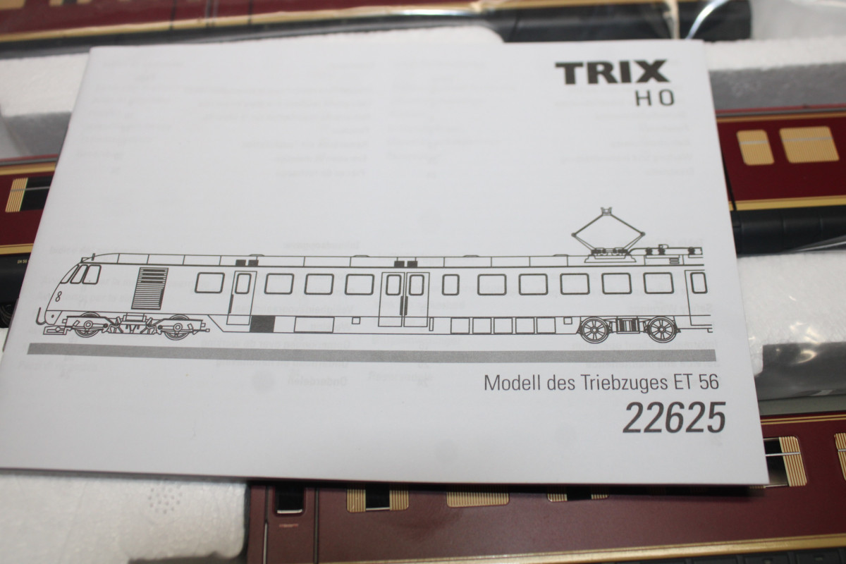 Trix 22625 - Elektrotriebwagen. - BR ET 56, DB